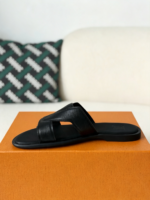 LOUIS VUITTON OASIS SLIPPERS - Image 6