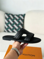 LOUIS VUITTON OASIS SLIPPERS - Image 7