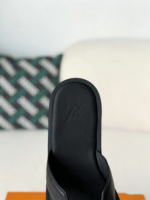 LOUIS VUITTON OASIS SLIPPERS - Image 9