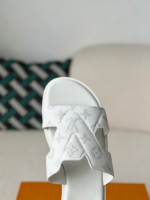LOUIS VUITTON OASIS SLIPPERS - Image 9