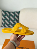 LOUIS VUITTON OASIS SLIPPERS - Image 9