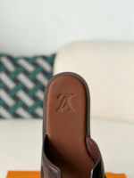 LOUIS VUITTON OASIS SLIPPERS - Image 10
