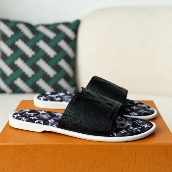 LOUIS VUITTON PORTOFINO SLIPPERS