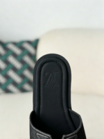 LOUIS VUITTON PORTOFINO SLIPPERS - Image 9