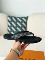 LOUIS VUITTON FLIP-FLOPS - Image 10