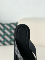LOUIS VUITTON FLIP-FLOPS - Image 8