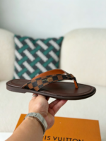 LOUIS VUITTON FLIP-FLOPS - Image 7