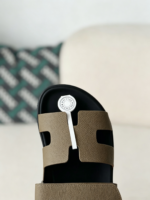 Hermes Chypre Calfskin Sandal - Image 9
