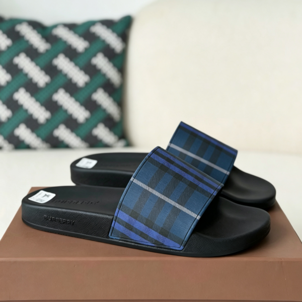 Burberry Slippers