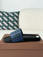 Burberry Slippers - Image 7