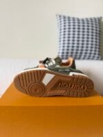 LOUIS VUITTON TRAINER SNEAKERS - Image 5