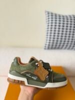 LOUIS VUITTON TRAINER SNEAKERS - Image 7