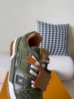 LOUIS VUITTON TRAINER SNEAKERS - Image 9