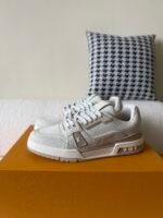 LOUIS VUITTON TRAINER SNEAKERS - Image 3