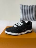 LOUIS VUITTON TRAINER SNEAKERS - Image 5