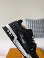 LOUIS VUITTON TRAINER SNEAKERS - Image 11