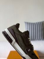 LOUIS VUITTON TRAINER SNEAKERS - Image 8