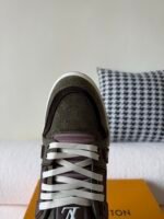 LOUIS VUITTON TRAINER SNEAKERS - Image 9