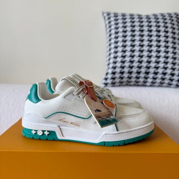 LOUIS VUITTON TRAINER SNEAKERS