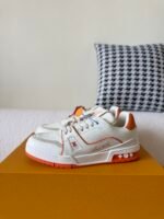 LOUIS VUITTON TRAINER SNEAKERS - Image 3