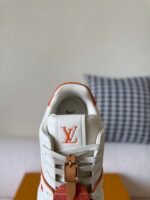 LOUIS VUITTON TRAINER SNEAKERS - Image 9