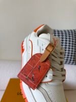 LOUIS VUITTON TRAINER SNEAKERS - Image 10